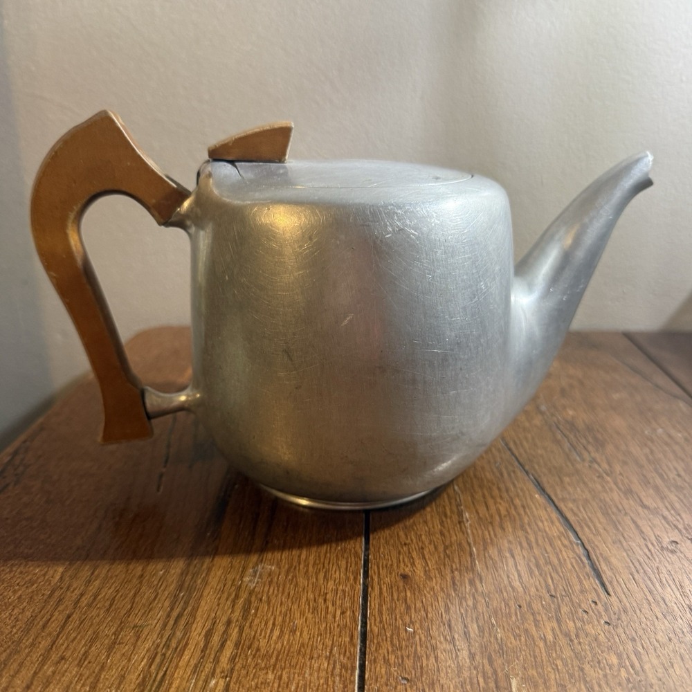 Picquot Ware Teapot Mid Century Modern Cast Aluminum Alloy England Wood Handle